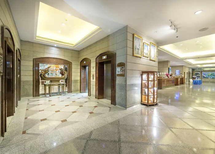 Ramada By Wyndham Bangkok Chaophya Park